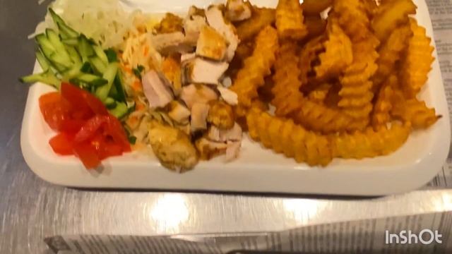 Вкусная шаурма на тарелке😍😍😍Кто любит-с вас лайк и подписка😍😍😍#food #foodblogger