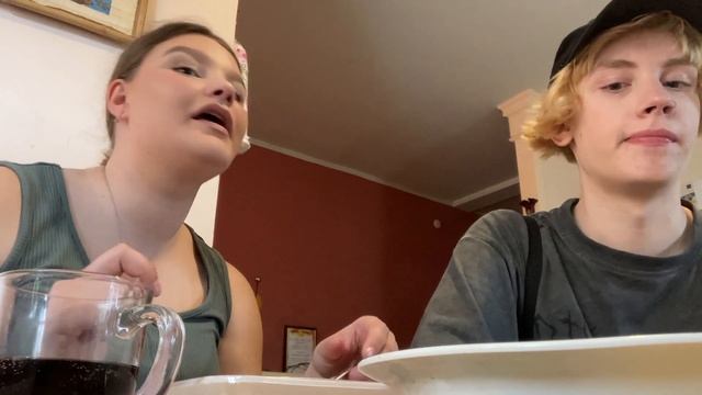 вредный мукбанг с софьей смотреть онлайн