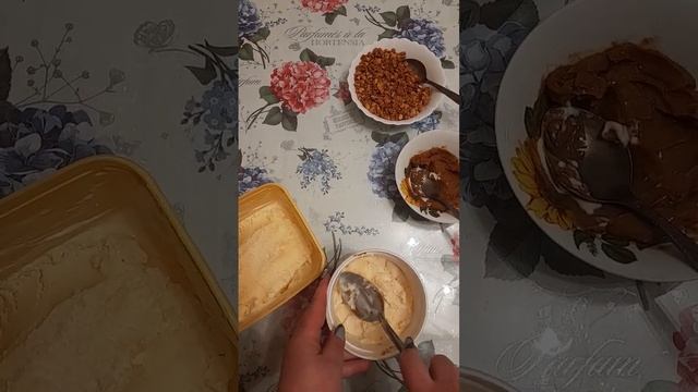 Делаем дома мороженое пралине, как в Баскин Роббинс, и даже еще вкуснее! смотреть онлайн