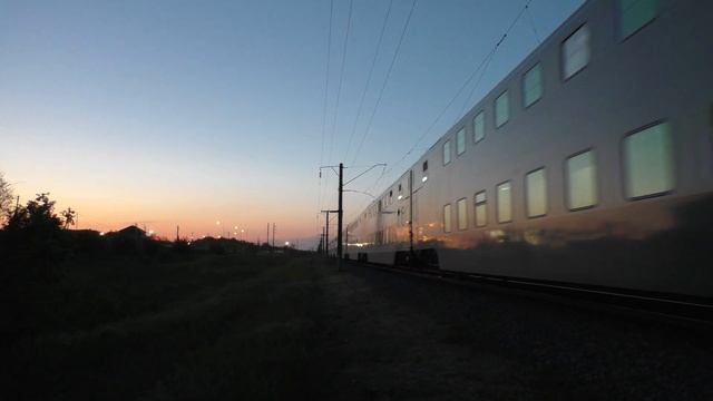 ЭП20-021 с поездом №4 Москва - Кисловодск смотреть онлайн