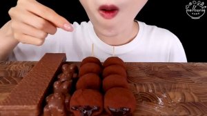 ASMR MUKBANG｜CHOCOLATE PARTY *ICE CREAM, MOCHI, MILKA, MACARON, TICO 편의점 초콜릿 디저트 먹방 EATING SOUNDS