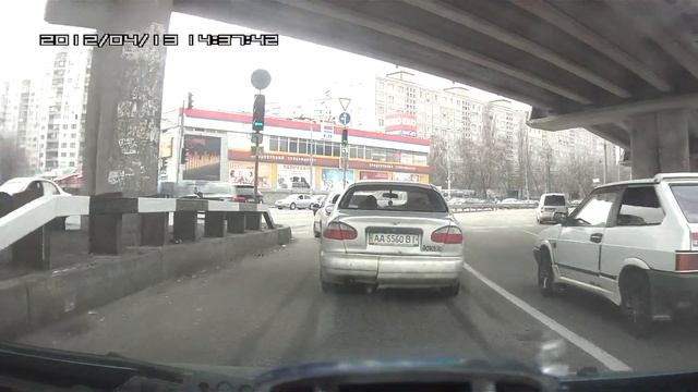 хочет_получить_в_бочину.MOV смотреть онлайн
