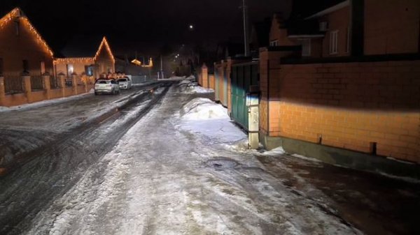 Sariti S7 дальний, снег, мокрый асфальт