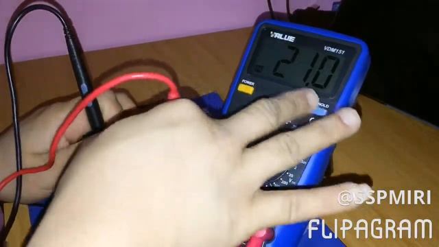 How to check A/C temperature sensor (Kilohms) with VALUE® Digital Multimeter (VDM151) смотреть онлайн