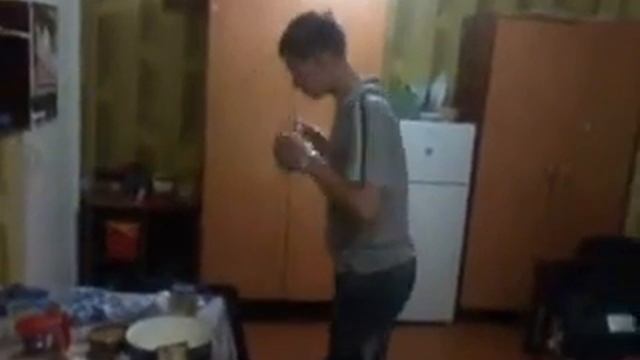 ест корицу смотреть онлайн