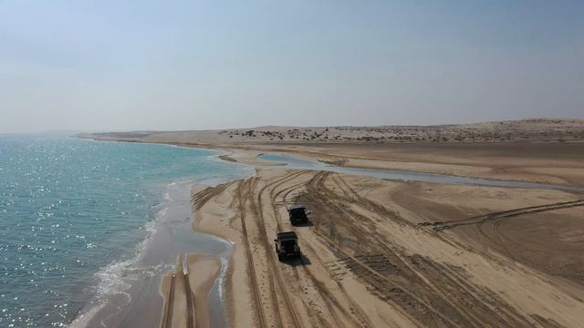 suzuki jimny 2019 off road ‪Khor Al Udeid Beach 3 смотреть онлайн