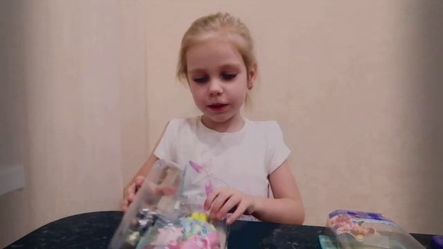 Игрушки Миланы.Фелисити и Бри, мои новые подружки со своими питомцами. Enchantimals) смотреть онлайн