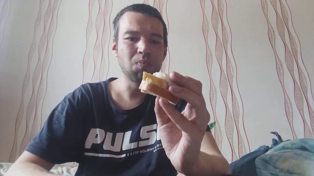 Поедаю Бутеры с салом и яйцом смотреть онлайн