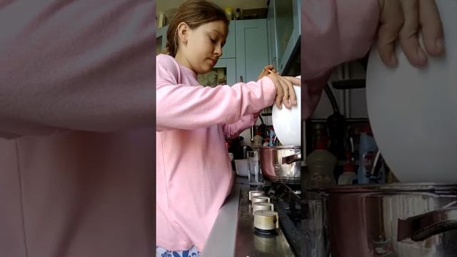 Готовим яблочные слойки! смотреть онлайн