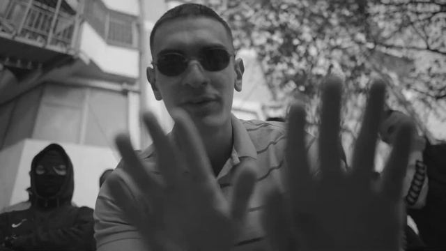 Luka Chombe - Upravnik (Official Video) смотреть онлайн