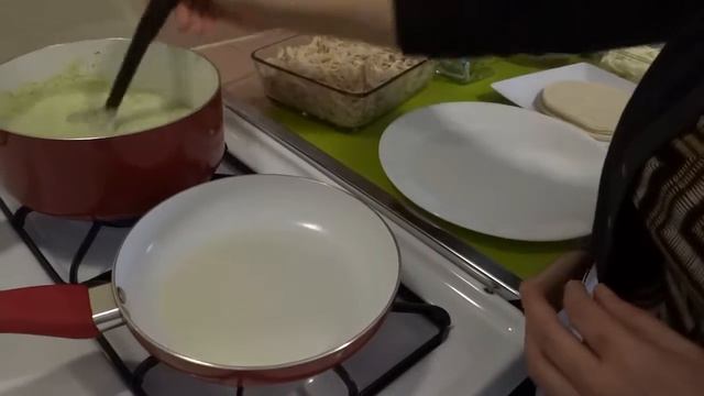 Enchiladas Verdes De Pollo