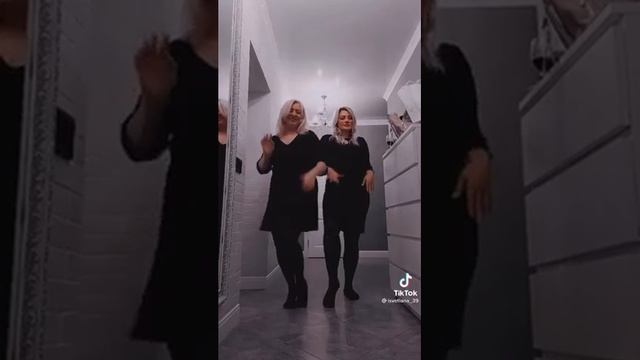 песня про гамаши смотреть онлайн