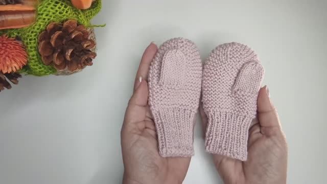 Как связать детские варежки. Попетельный мастер-класс для начинающих смотреть онлайн