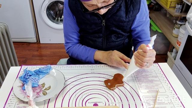 Начала украшать имбирные пряники!!! смотреть онлайн