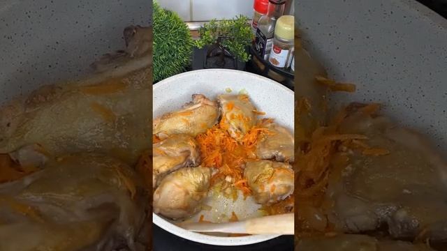 Картофельный соус вместе с курицей😋 смотреть онлайн