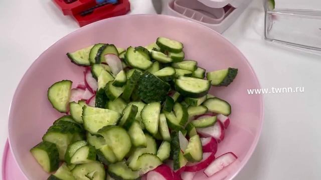 Салат из огурца, редиса и яйца. Очень вкусный. Овощерезка Пресс-компакт Tupperware смотреть онлайн