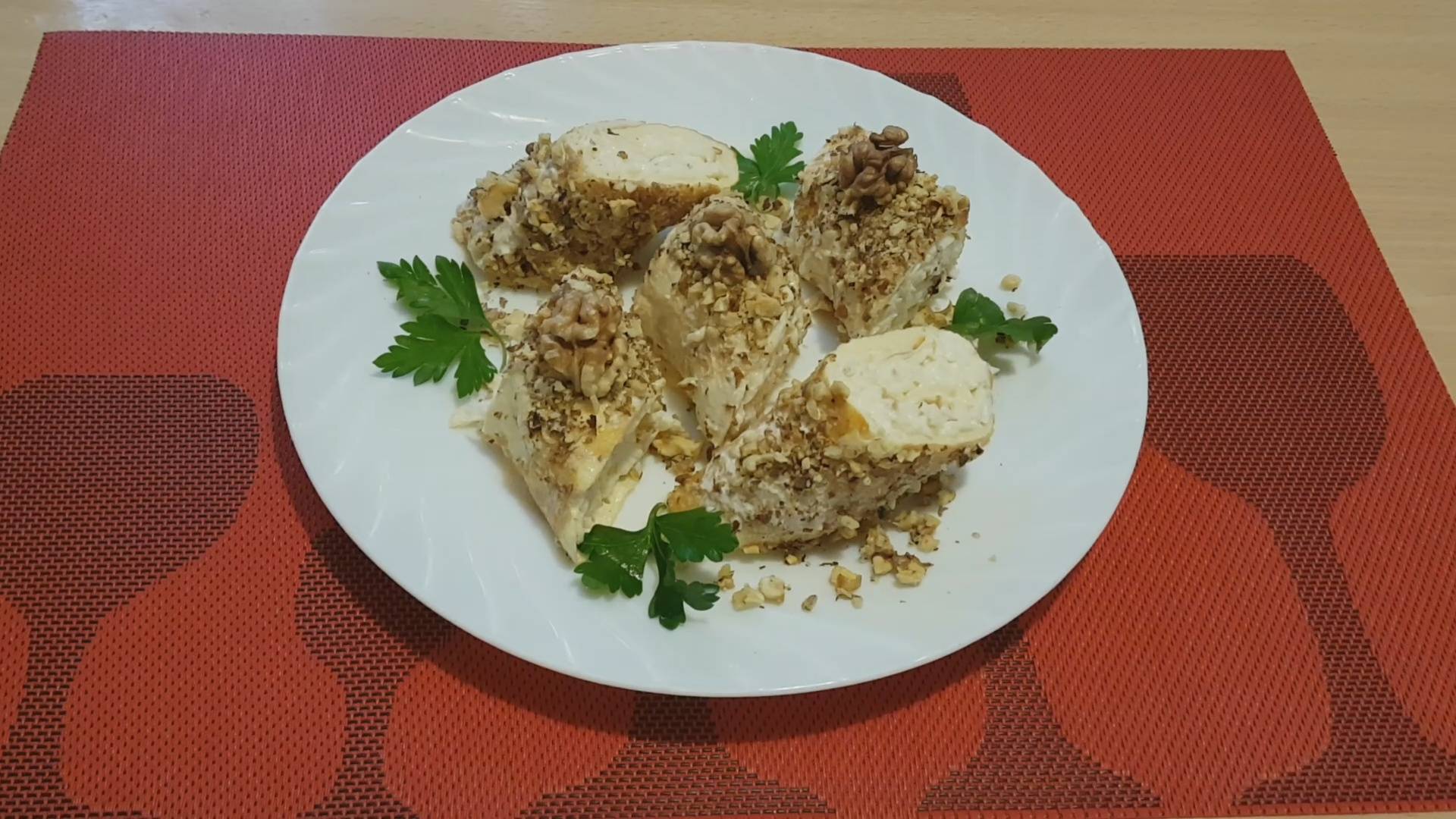 Закуска с сыром и грецкими орехами в омлете смотреть онлайн