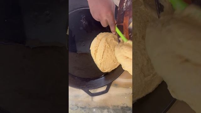 Let's Make Cast Iron Cornbread @NickDiGiovanni @thegoldenbalance смотреть онлайн