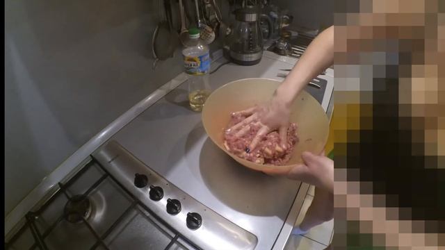 На даче, решили приготовить манты смотреть онлайн