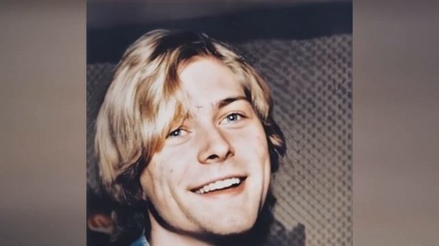 Ожившие фотографии Курта Кобейна при помощи нейросетей смотреть онлайн