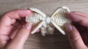 Бантик вязаный крючком. Декоративный бантик на шапку. Мастер-класс по вязанию крючком.