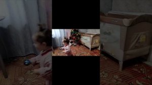 Новогоднего настроения вам всем такого же как у моей внученьки.