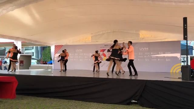 2 más 3 Salsa Cubana / Rueda de Casino / 3er FCI 2018 смотреть онлайн