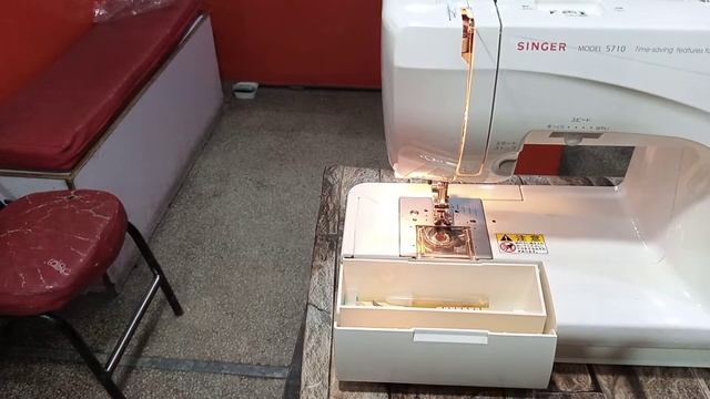 How to use singer Monica pixy 5710 khalid sewing machine dealer 03014100977 смотреть онлайн