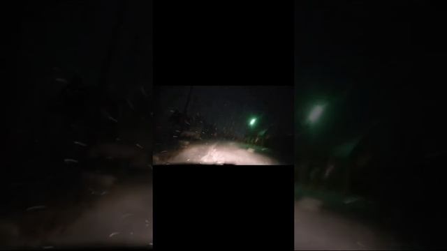 Погода не балует нас 🍯 смотреть онлайн