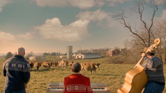 Holiday Jazz for Cows | Organic Valley смотреть онлайн