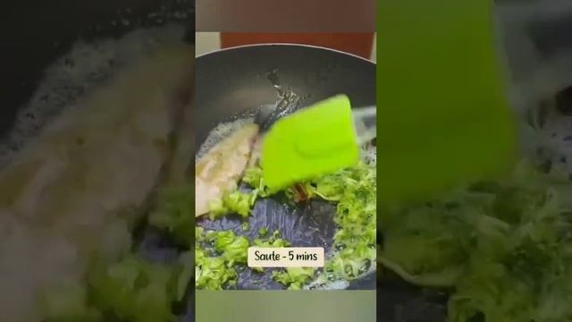 Broccoli Corn Soup for Winters #short #shorts #cooking #food смотреть онлайн