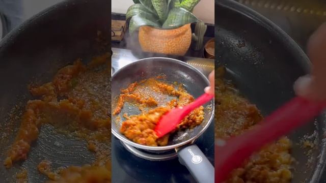 Aaj Ka Lunch Sirf 30 Minutes Me Banaya Paneer Bhurji #shorts #youtubeshorts #minivlog смотреть онлайн