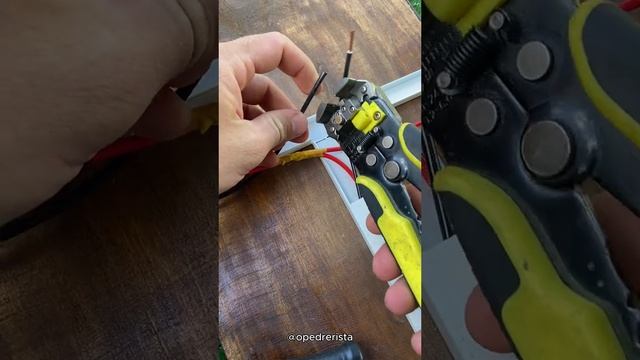 Соединение проводки в кабельканале смотреть онлайн