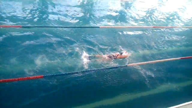 Милана на соревнованиях по плаванию