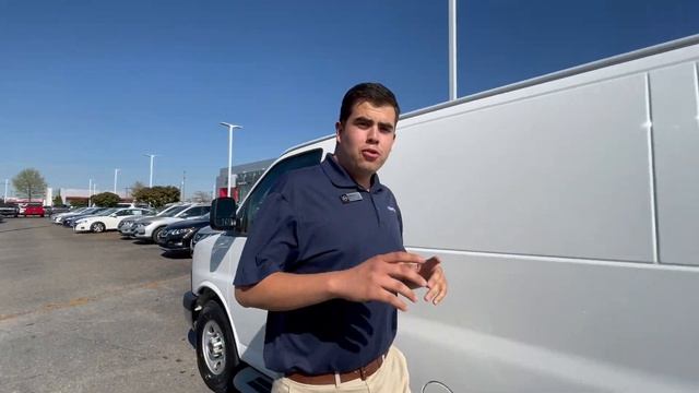 2015 GMC Savana Cargo Work Van - video en español - #MasConMora смотреть онлайн