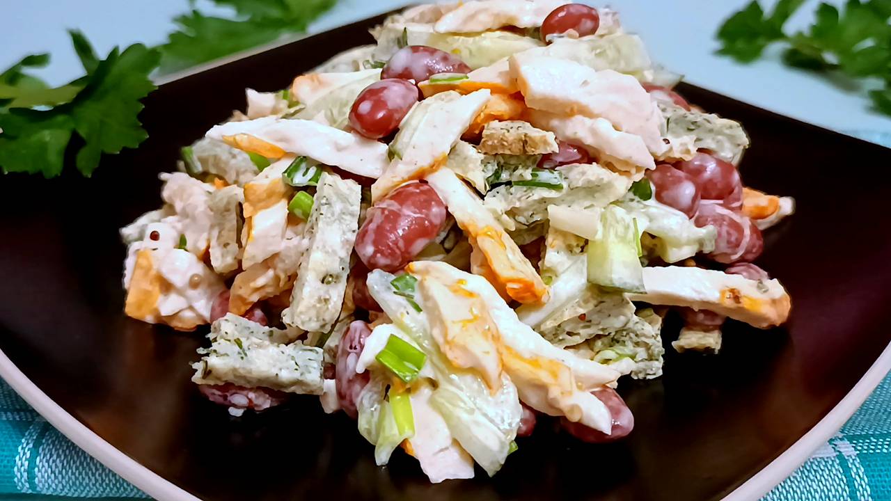 📌 Салат с копченой курицей и фасолью - необычно и празднично смотреть онлайн