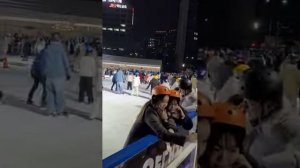 방학 맞은 스케이트장은 북적북적 Crowded Vacation Seoul Skating Rink