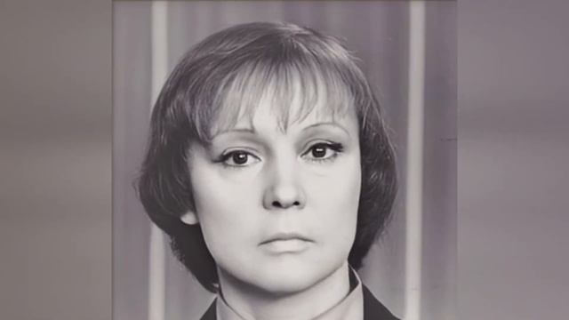 Ожившие фотографии Людмилы Гурченко при помощи нейросетей смотреть онлайн