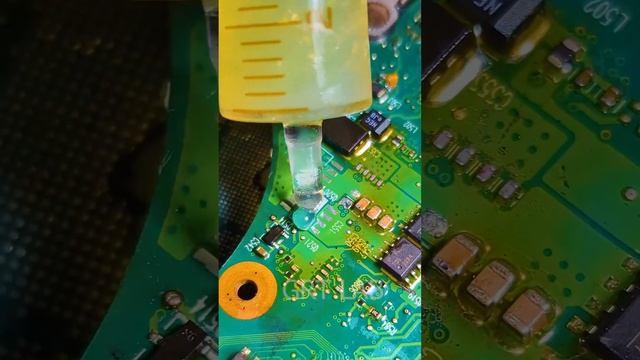 Замена микросхем своими руками. Как правильно делать. смотреть онлайн