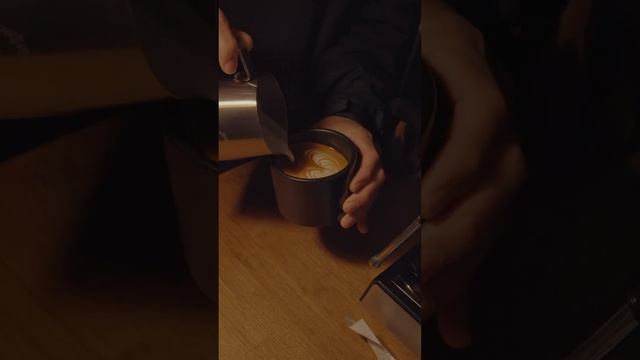 今考えると全てが巻き込まれた時期だったな #名言 #coffee #espresso #ラテアート смотреть онлайн