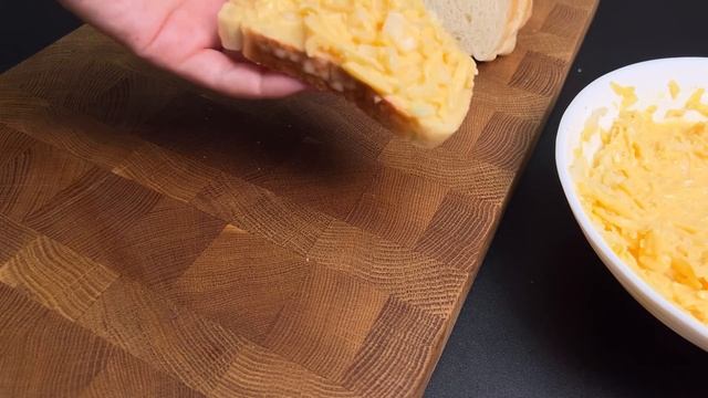 Heiße Sandwiches in 5 Minuten! Jeder wird mehr und mehr verlangen! Schnelles Frühstück смотреть онлайн