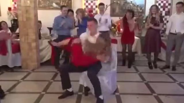 Свадебные игры смотреть онлайн