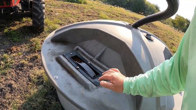 Feeding Cows Liquid Feed! смотреть онлайн