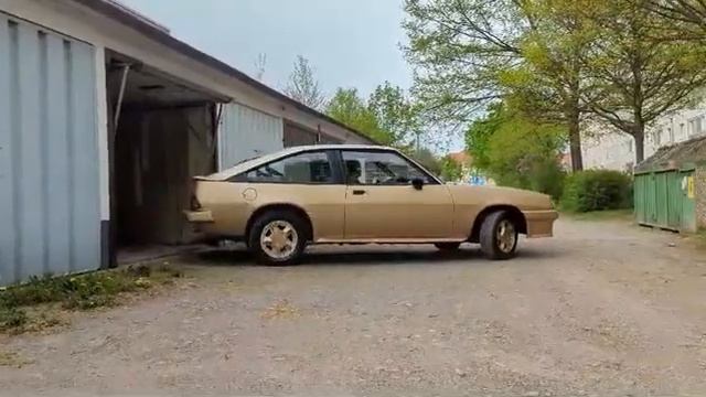 Opel Manta B CC GSi смотреть онлайн