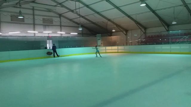 Ледена пързалка-Варна. Зимно предизвикателство-изпълнения на варненски състезатели.