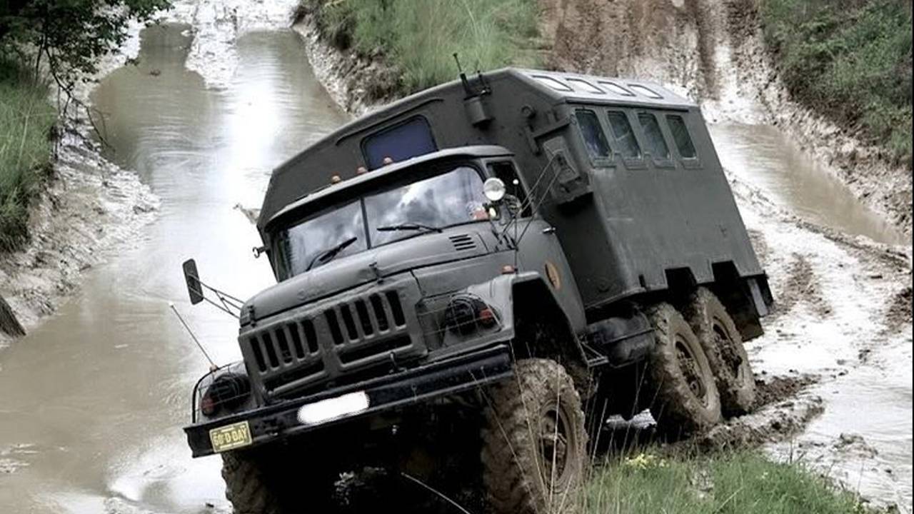 Легендарный грузовик ЗИЛ-131. Монстр бездорожья. смотреть онлайн