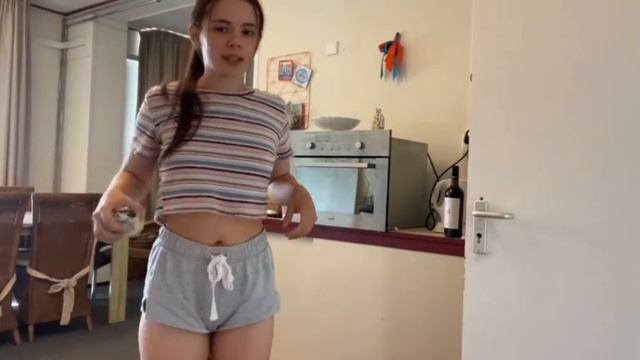 Уфф типичная школьница? смотреть онлайн