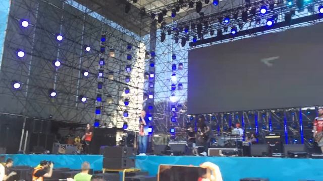 Atlas Weekend 2017 Green Grey Под дождём смотреть онлайн