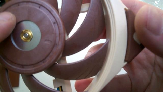 Noctua Premium Fan NF-A12x25 PWM 120mm Unboxing and installing смотреть онлайн