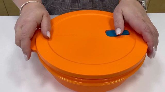 Самая большая Емкость для хранения и разогрева в СВЧ. Новая волна 3 л Tupperware смотреть онлайн